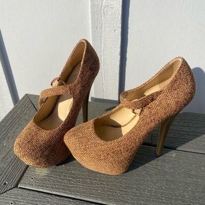 Tweed stilettos with gold tip details